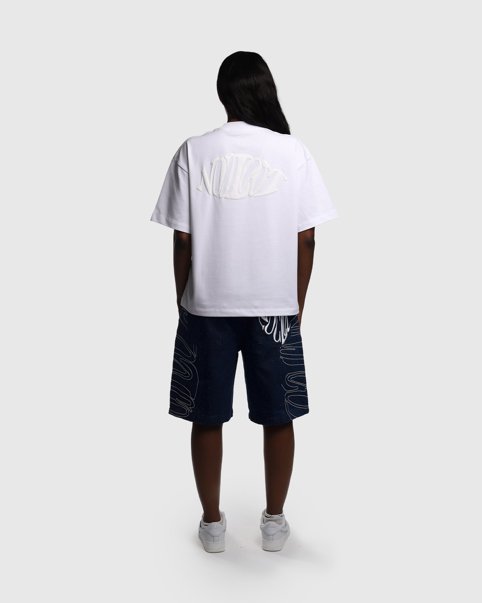 PURE WHITE TEE